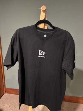 New Era NFL Combine Authentic Series Mini Flag Logo Black T-Shirt